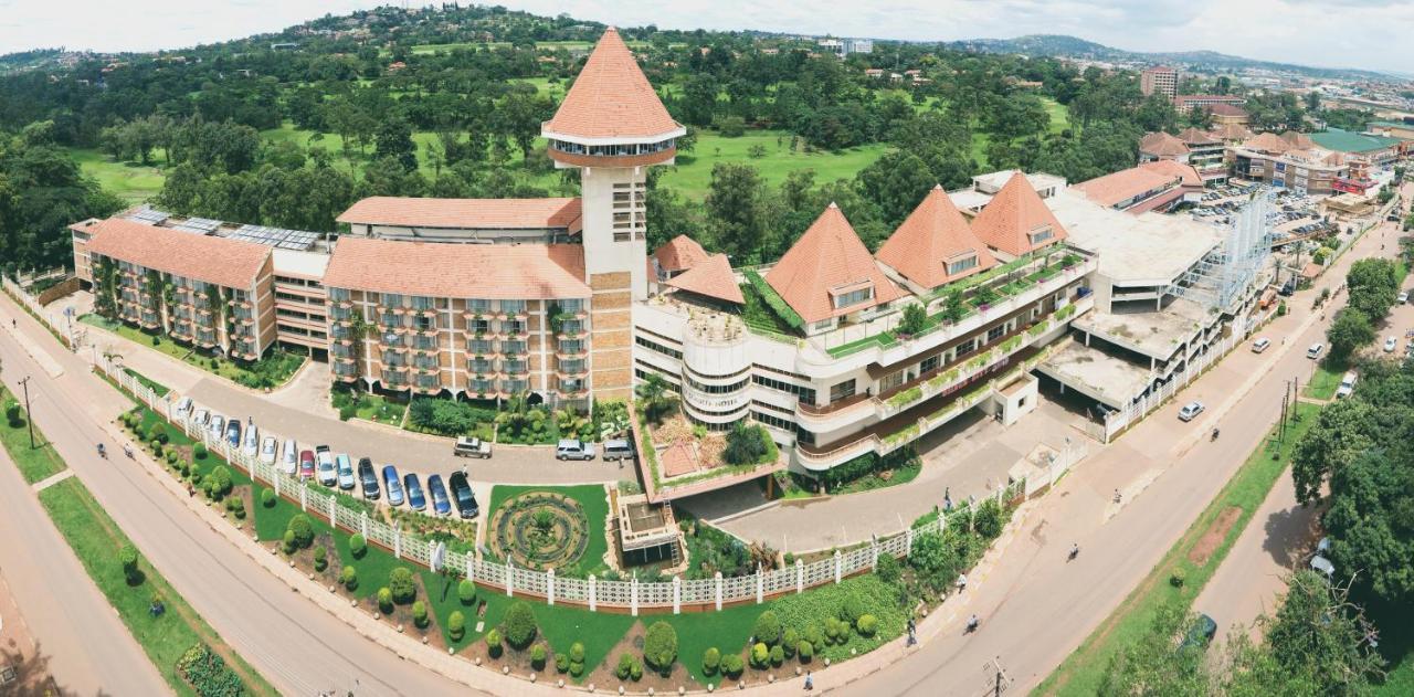 Golf Course Hotel Кампала Екстериор снимка