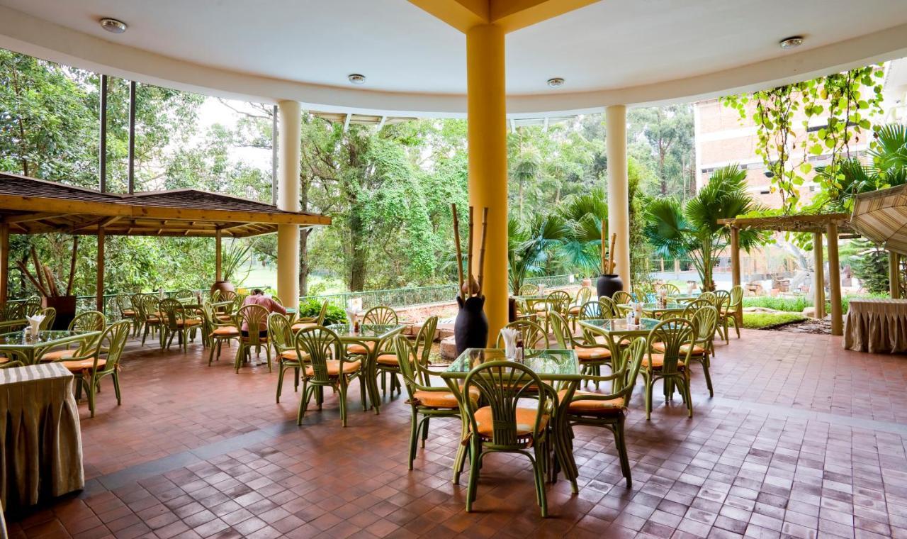 Golf Course Hotel Кампала Екстериор снимка