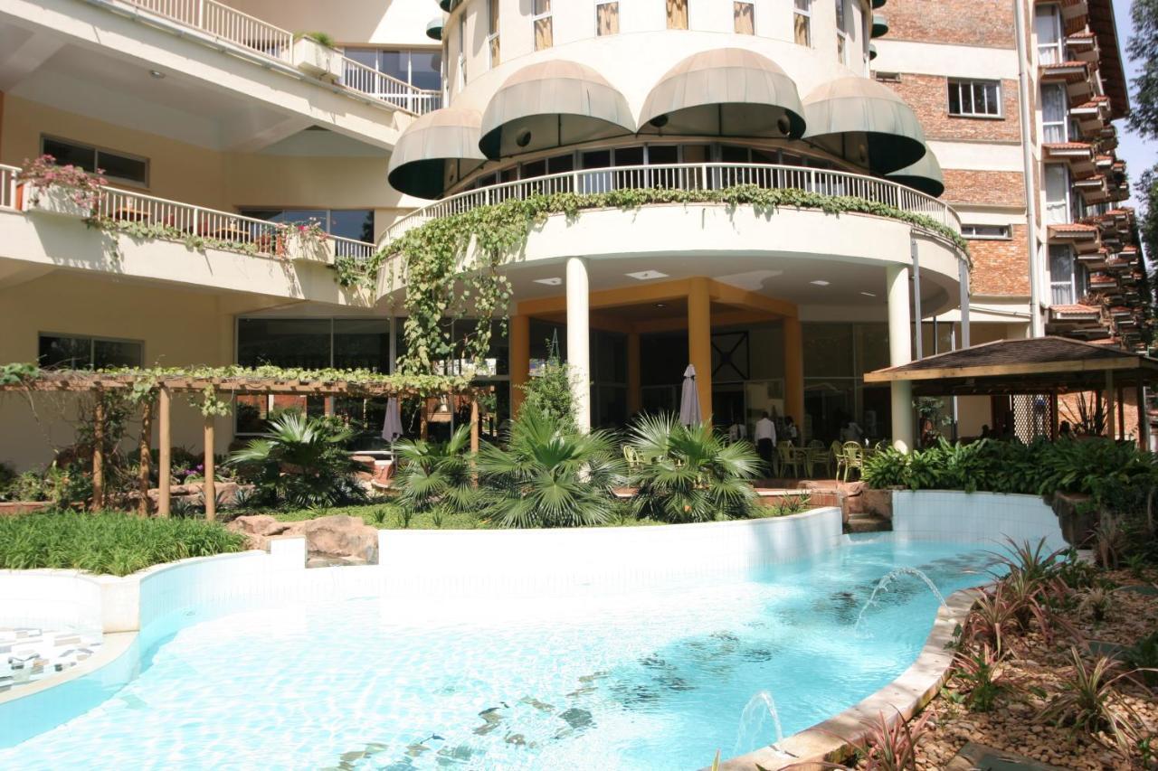Golf Course Hotel Кампала Екстериор снимка