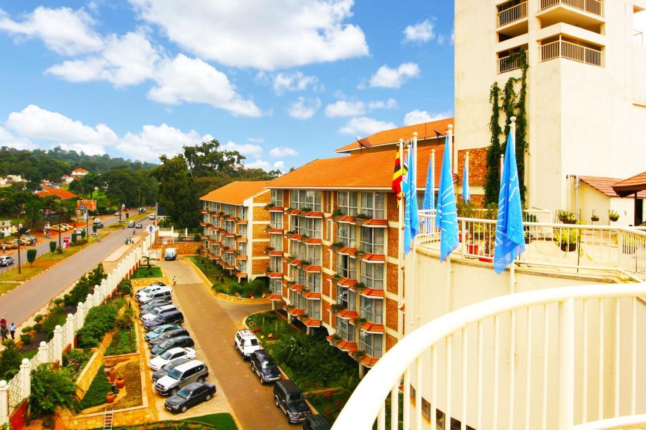 Golf Course Hotel Кампала Екстериор снимка