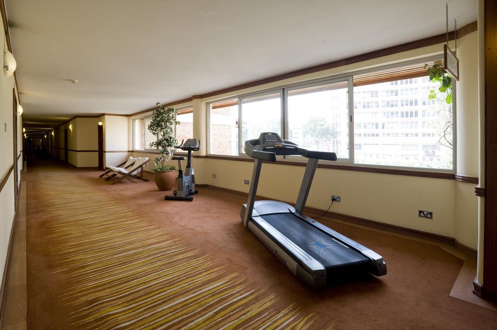 Golf Course Hotel Кампала Екстериор снимка